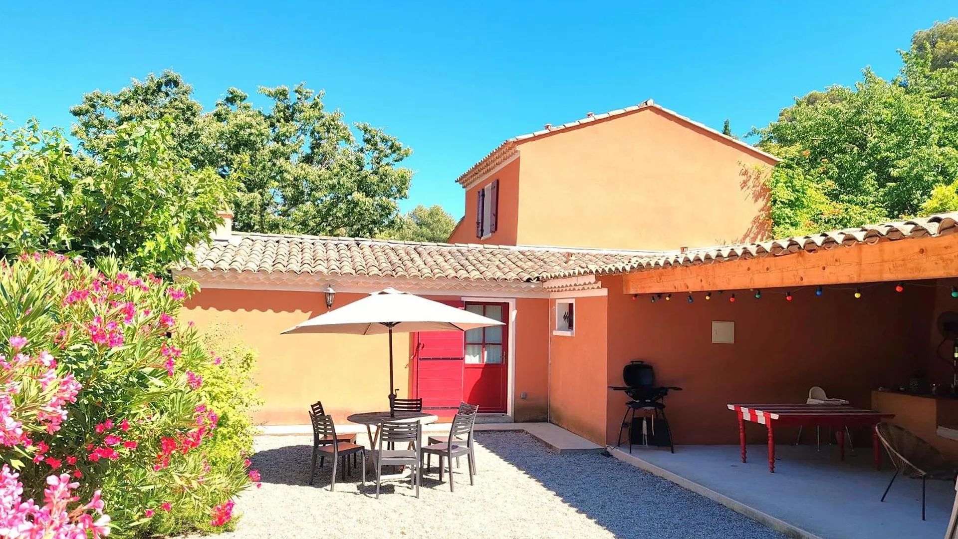 Aix En Provence Charmante Villa Piscine Cadre Verdoyant 6 Personnes Aix-en-Provence France
